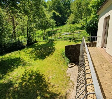 Villa zum Kauf 1.100.000 € 8 Zimmer 212 m² 3.500 m² Grundstück frei ab sofort Vockenhausen Eppstein 65817