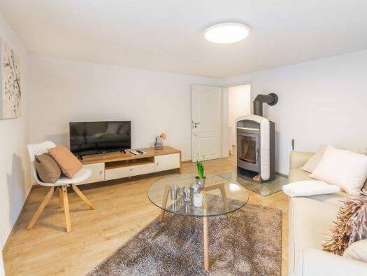 Maisonette zur Miete 1.150 € 3,5 Zimmer 73 m² EG frei ab sofort Schnetzenhausen Friedrichshafen 88045