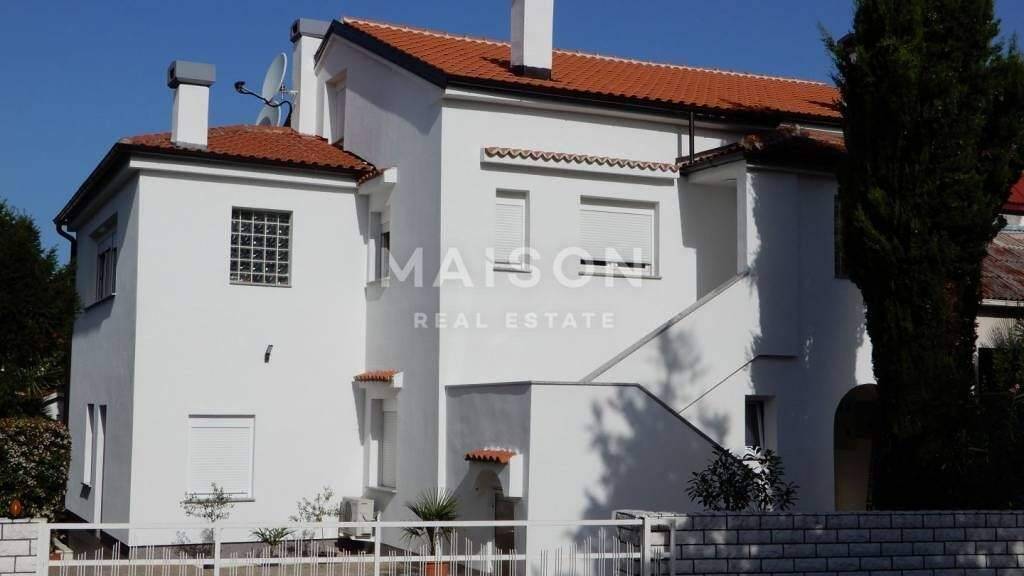 Haus zum Kauf 9 Zimmer 300 m² Malinska, Malinska-Dubasnica Malinska-Dubasnica