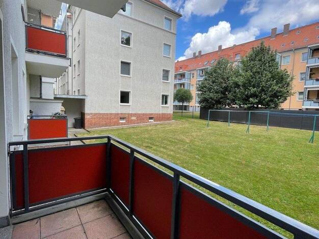 Wohnung zur Miete 311 € 2 Zimmer 51,9 m² Berliner Str. 56 Innenstadt Gera 07545