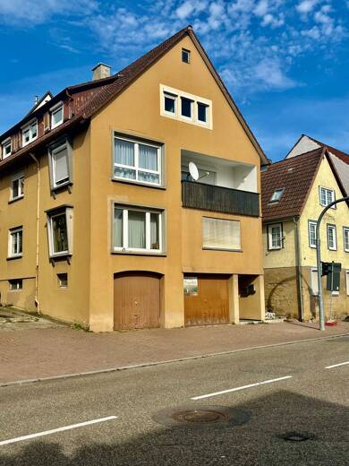 Wohnung zum Kauf 159.000 € 4 Zimmer 88 m² Dachgeschoss, 3. Geschoss frei ab sofort Frauenzimmern Güglingen 74363
