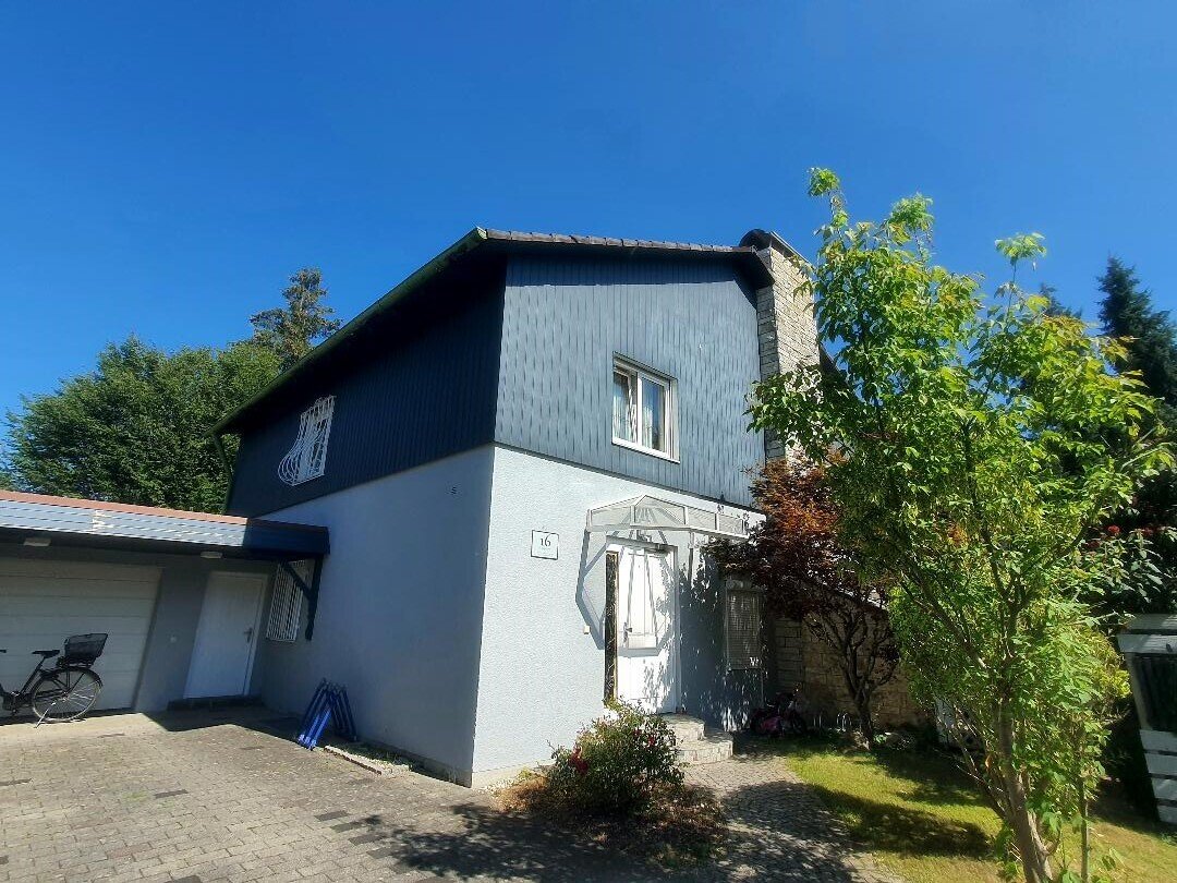 Mehrfamilienhaus zum Kauf 850.000 € 8 Zimmer 185 m²<br/>Wohnfläche 648 m²<br/>Grundstück Germering Germering 82110