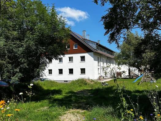 Mehrfamilienhaus zum Kauf 2.400.000 € 25 Zimmer 740 m² 1.426 m² Grundstück Kleinkemnat Kaufbeuren 87600