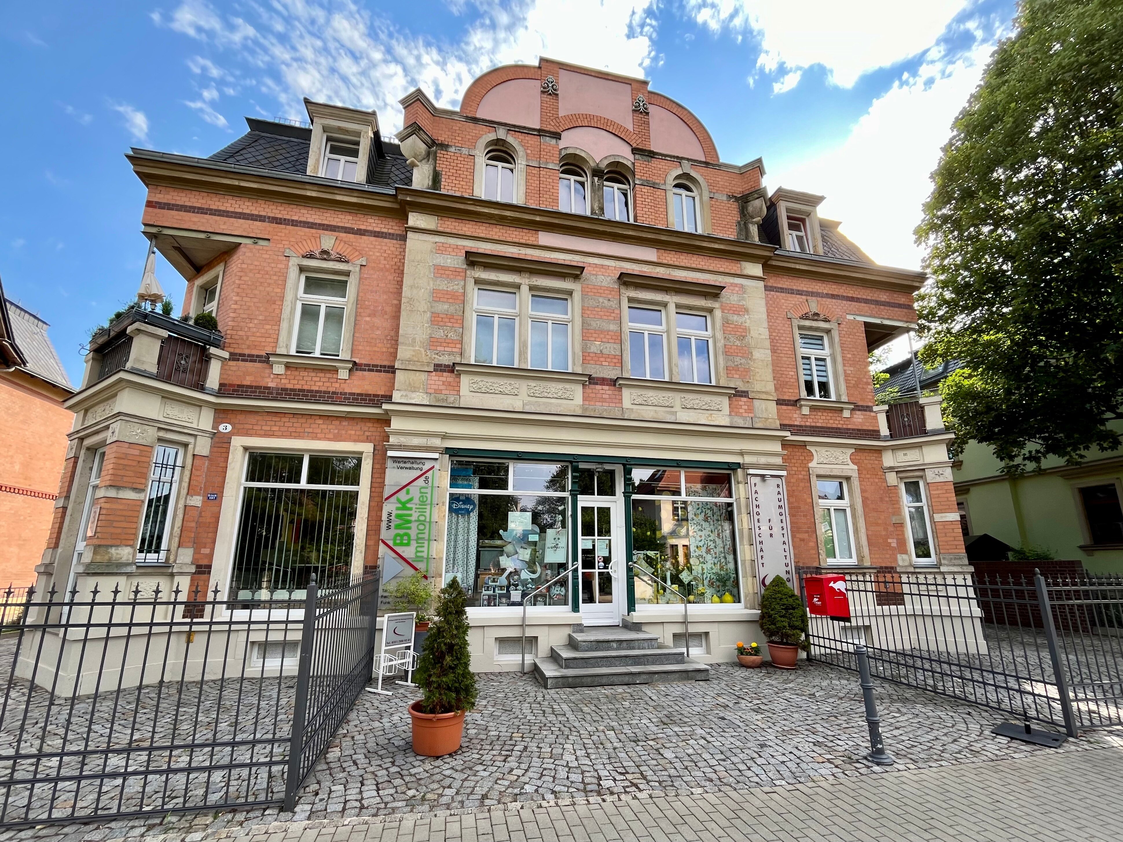 Mehrfamilienhaus zum Kauf 1.100.000 € 15 Zimmer 415 m²<br/>Wohnfläche 930 m²<br/>Grundstück Niedersedlitz (Dorfstr.) Dresden 01257