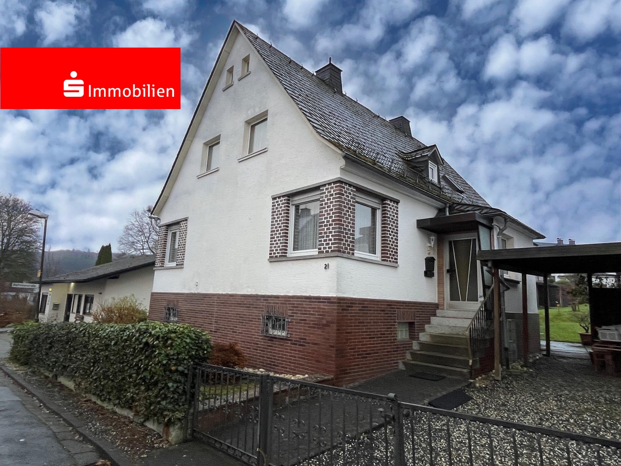 Einfamilienhaus zum Kauf 158.000 € 6 Zimmer 120 m²<br/>Wohnfläche 609 m²<br/>Grundstück Ewersbach Dietzhölztal 35716