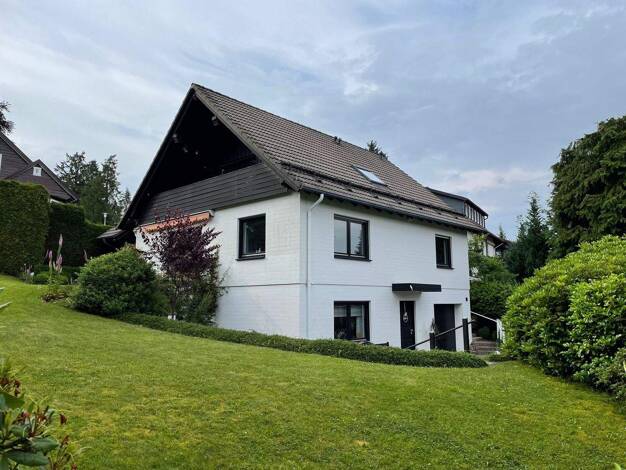 Mehrfamilienhaus zum Kauf provisionsfrei 390.000 € 6 Zimmer 177,5 m² 757 m² Grundstück Hahnenklee Goslar 38644