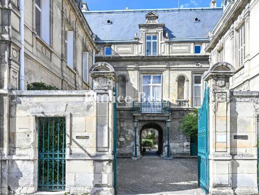 Einfamilienhaus zum Kauf 1.170.000 € 22 Zimmer 732 m² 750 m² Grundstück Soissons 02200