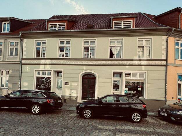 Studio zur Miete 499 € 3 Zimmer 58,7 m² 1. Geschoss frei ab 01.05.2026 Altstadt Stralsund 18439