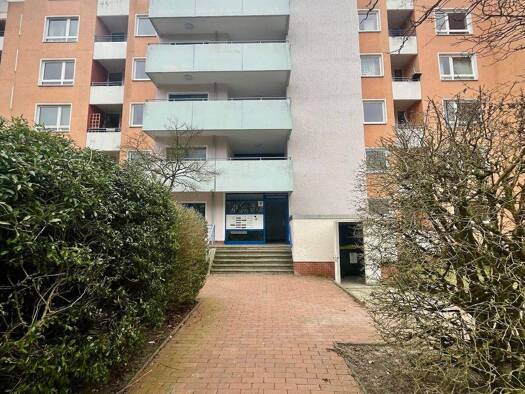 Wohnung zur Miete 699 € 3 Zimmer 83,1 m² Herzog-Ernst-Ring 29 Blumlage Celle 29221