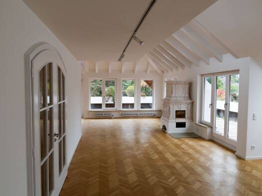 Wohnung zur Miete 4.636 € 5 Zimmer 221 m² Geschoss 2/2 frei ab 15.08.2025 Untergiesing-Harlaching München 81545
