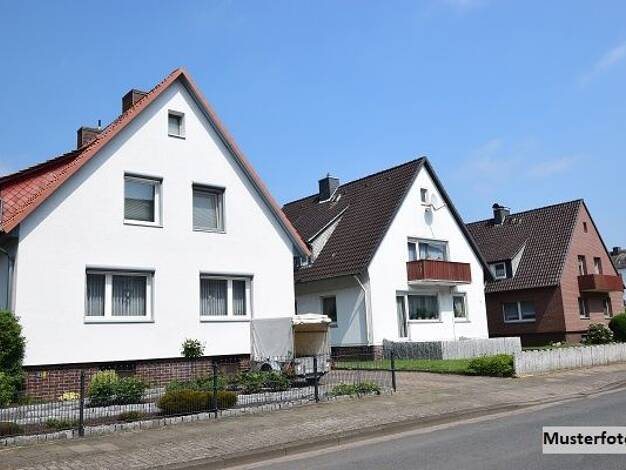 Mehrfamilienhaus zum Kauf 19.600 € 185,1 m² 444 m² Grundstück Greußen Greußen 99718