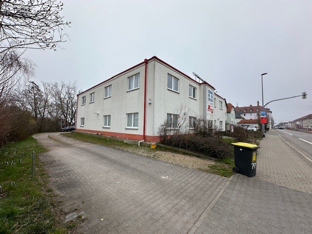 Gewerbepark zum Kauf 695.000 € 1.885 m²<br/>Grundstück Friedrich- Eber- Straße Leuna Leuna 06237