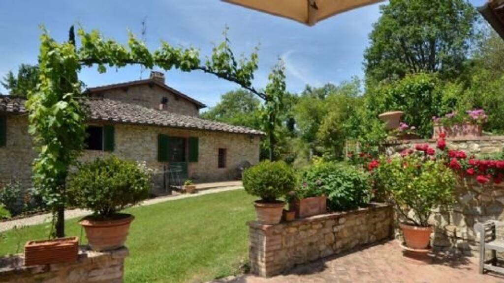 Bauernhaus zum Kauf 1.800.000 € 12 Zimmer 680 m² 10.000 m² Grundstück Siena 53100