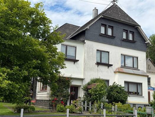 Einfamilienhaus zum Kauf 266.000 € 9 Zimmer 210 m² 730 m² Grundstück frei ab sofort Zinhain Bad Marienberg (Westerwald) 56470