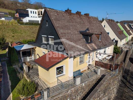 Doppelhaushälfte zum Kauf 165.000 € 3 Zimmer 131,7 m² 203 m² Grundstück Kirn 55606