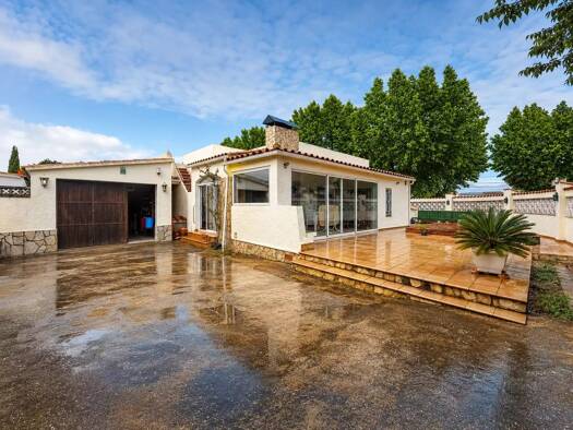 Haus zum Kauf 420.000 € 197 m² 467 m² Grundstück Empuriabrava 17487