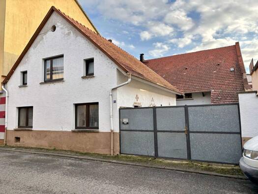 Einfamilienhaus zum Kauf 600.000 € 10 Zimmer 180 m² 519 m² Grundstück frei ab sofort Ingelheim am Rhein 55218