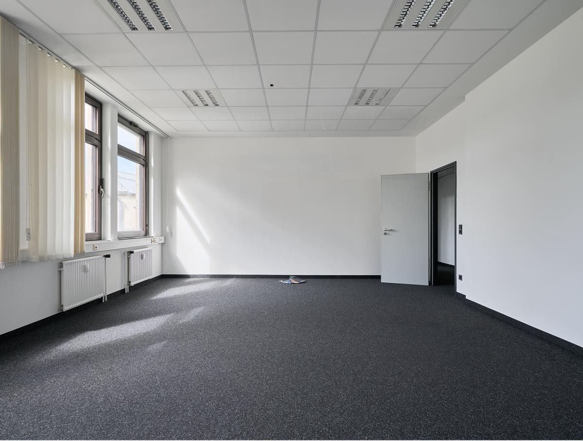 Bürofläche zur Miete 461 € 27,6 m²<br/>Bürofläche ab 27,6 m²<br/>Teilbarkeit Katzwanger Straße 150 Gibitzenhof Nürnberg 90461