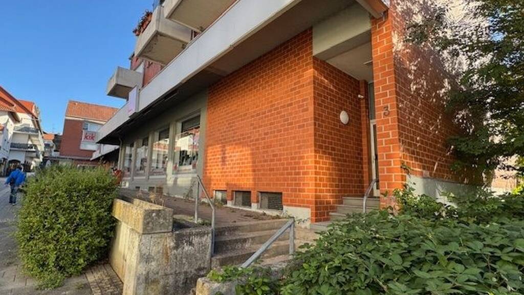 Wohnung zum Kauf 75.000 € 2 Zimmer 64 m² 4 Geschosse frei ab sofort Postweg 3 Bad Pyrmont 31812