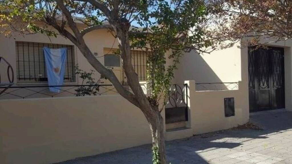 Einfamilienhaus zum Kauf 130.000 € 3 Zimmer 49 m² 300 m² Grundstück Bahia Blanca 8000