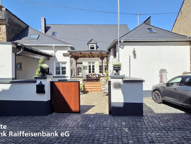 Reihenmittelhaus zum Kauf 398.900 € 7 Zimmer 227 m² 319 m² Grundstück Senheim 56820