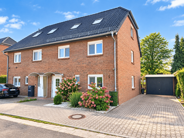 Doppelhaushälfte zum Kauf 394.000 € 6 Zimmer 150 m² 341 m² Grundstück Starsiedel Lützen 06686