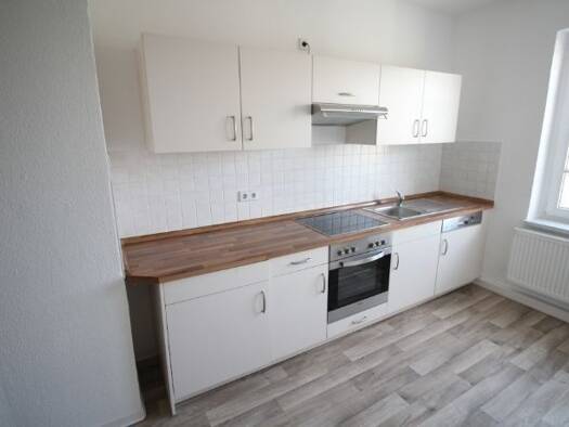 Wohnung zur Miete 354 € 2 Zimmer 61 m² 3. Geschoss frei ab sofort Wartburgstraße 74 Bernsdorf Chemnitz 09126