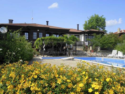 Reihenmittelhaus zum Kauf 270.000 € 274,2 m² Malko Tarnovo