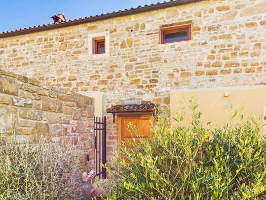 Reihenmittelhaus zur Miete 2.000 € 4 Zimmer 212 m² 83 m² Grundstück Buje 52460