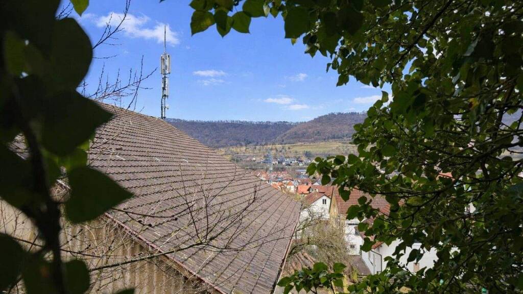 Haus zum Kauf 345.000 € 8,5 Zimmer 165,8 m² 351 m² Grundstück Kuchen 73329