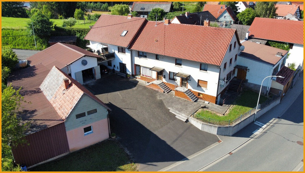 Mehrfamilienhaus zum Kauf provisionsfrei 129.000 € 9 Zimmer 251 m²<br/>Wohnfläche 1.247 m²<br/>Grundstück Udenhausen Grebenau 36323