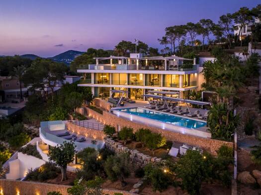 Einfamilienhaus zum Kauf - Erstbezug provisionsfrei 9.800.000 € 10 Zimmer 808 m² 1.800 m² Grundstück Santa Eulària des Riu 07819