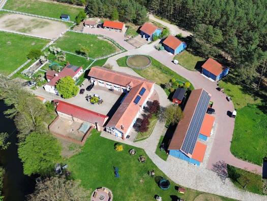 Einfamilienhaus zum Kauf 5.500.000 € 30 Zimmer 1.300 m² 626.400 m² Grundstück Krzyz 64-761