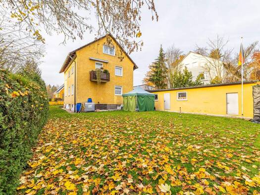 Mehrfamilienhaus zum Kauf 289.000 € 6 Zimmer 160 m² 611 m² Grundstück Rehbühl Weiden in der Oberpfalz 92637