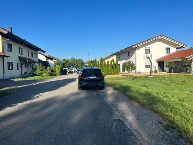 Mehrfamilienhaus zum Kauf provisionsfrei 819.800 € 4 Zimmer 127 m²<br/>Wohnfläche ab sofort<br/>Verfügbarkeit Großkarolinenfeld 83109