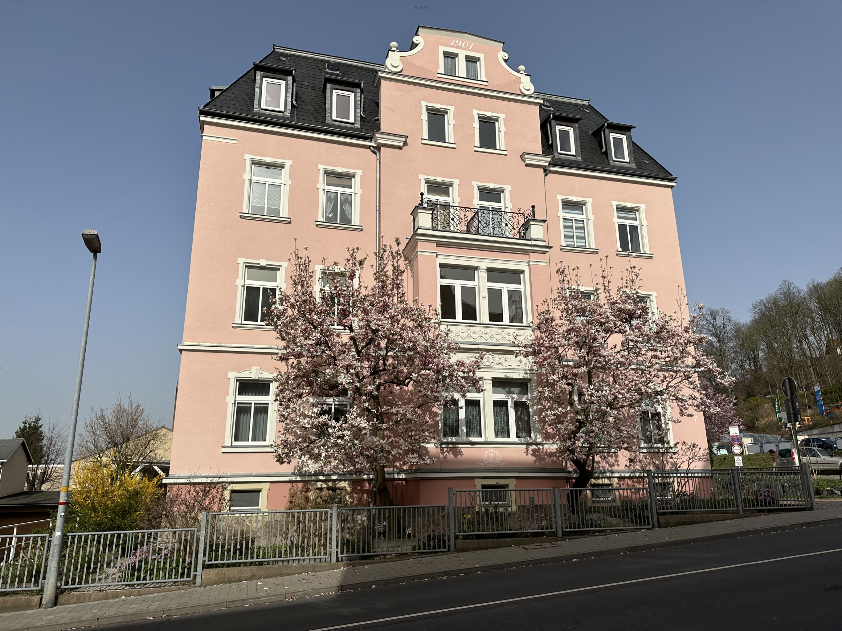 Wohnung zur Miete 505 € 4 Zimmer 101 m²<br/>Wohnfläche 1.<br/>Geschoss ab sofort<br/>Verfügbarkeit Flöha Flöha 09557