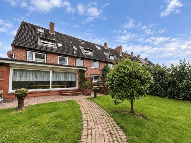 Mehrfamilienhaus zum Kauf als Kapitalanlage geeignet 579.000 € 10 Zimmer 257,4 m² 915 m² Grundstück Elmschenhagen-Nord Kiel 24147