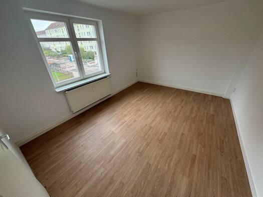 Wohnung zur Miete 360 € 2 Zimmer 56,1 m² 1. Geschoss frei ab sofort Pestalozzistraße 58 Glauchau Glauchau 08371