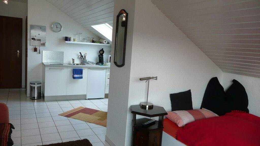 Studio zur Miete auf Zeit 560 € 1 Zimmer 32 m² frei ab 01.09.2026 Bünzwangen Ebersbach an der Fils 73061