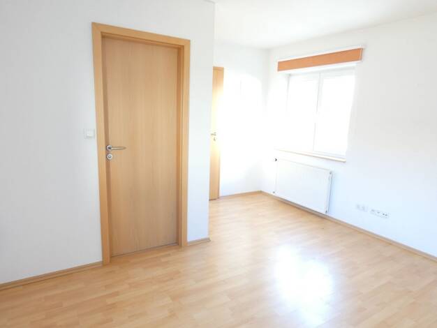 Wohnung zur Miete 225 € 1 Zimmer 18 m² 1. Geschoss Oeslau Rödental 96472