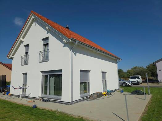 Einfamilienhaus zur Miete 1.750 € 5 Zimmer 154 m² 654 m² Grundstück frei ab 01.01.2026 Bischwind Dingolshausen 97497