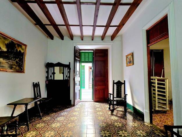 Stadthaus zum Kauf 425.000 € 6 Zimmer 166 m² 151 m² Grundstück frei ab sofort Petra 07520