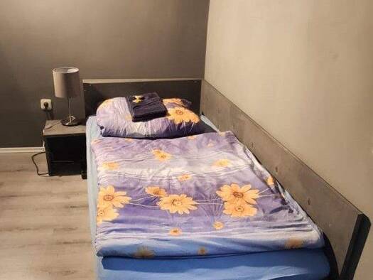 WG-Zimmer zur Miete 340 € 1 Zimmer 12 m² frei ab 15.04.2026 Weststadt Fürth 90766