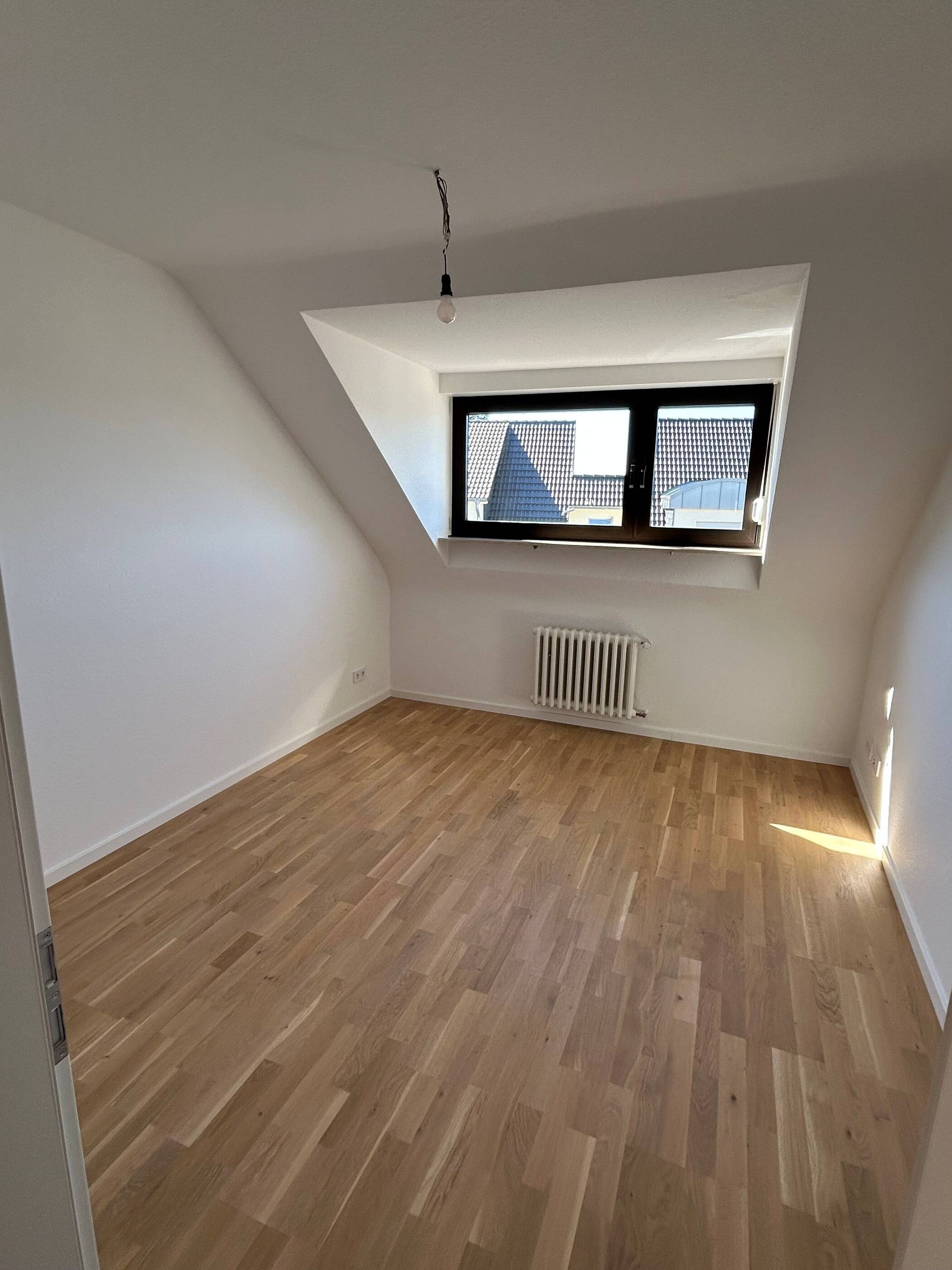 Große DG Wohnung mit Balkon und Garage in Trier-Ruwer! Erstbezug nach Renovierung! – Trier – Vorschaubild 6