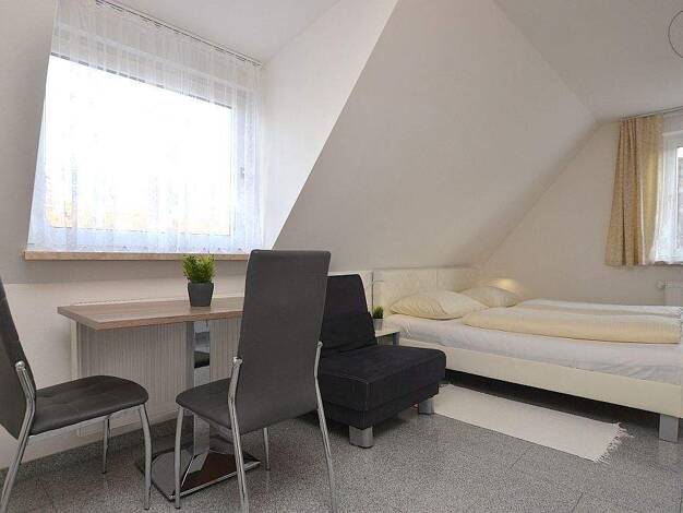 Wohnung zur Miete 695 € 1 Zimmer 25 m² 2. Geschoss frei ab 15.02.2026 Veitshöchheim 97209