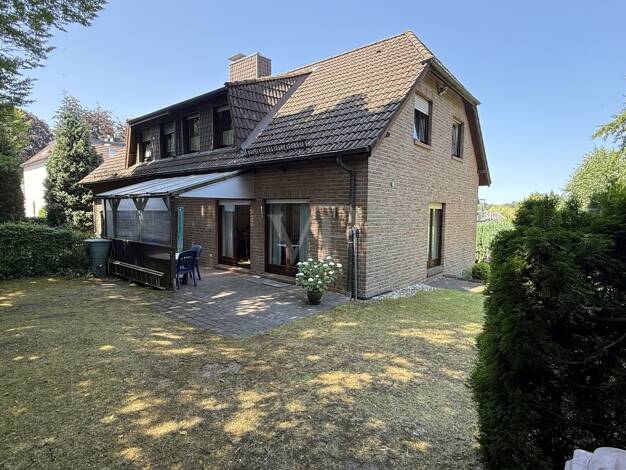 Doppelhaushälfte zum Kauf 264.000 € 4 Zimmer 104 m² 271 m² Grundstück Lüdenscheid Lüdenscheid 58509