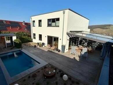 Haus zum Kauf 1.750.000 € 10 Zimmer 290 m² 674 m² Grundstück Erlabrunn 97250
