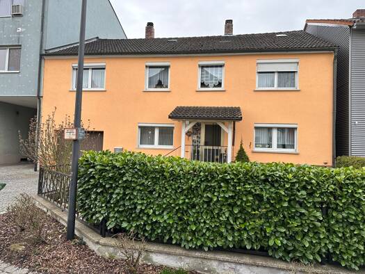 Haus zum Kauf 259.000 € 6 Zimmer 161 m² 245 m² Grundstück frei ab sofort Bischberg 96120