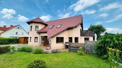 Einfamilienhaus zum Kauf 849.000 € 5 Zimmer 210 m² 942 m² Grundstück frei ab 01.10.2025 Apfelweg 3 Borthen Dohna 01809