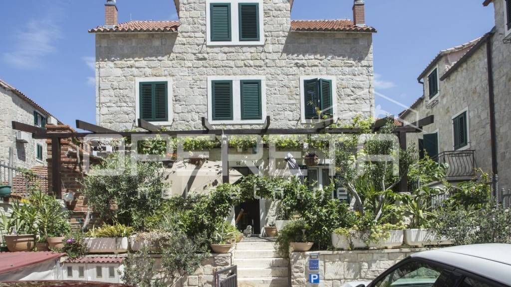 Haus zum Kauf 1.800.000 € 7 Zimmer 211 m² Manus - Bol - Gripe